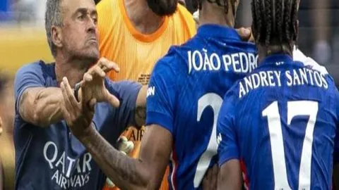 图雷得手苏亚雷斯精准长传，阿尔梅里亚0-1逆袭巴萨，结束巴塞罗那连续13轮不败金身